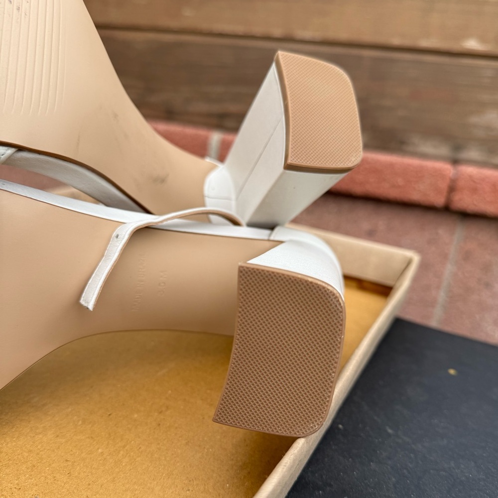 Steve Madden tiaa heel in white size 8.5
USED - Picture 12 of 12